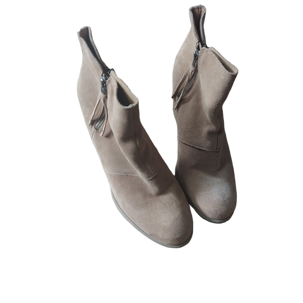 9.5 American eagle‎ booties